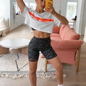 NWT White Fox Boutique Camo biker shorts XS